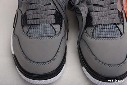 4 Minimalist (2019) GREY COOL JORDAN RETRO 564 945 308497- - 1105